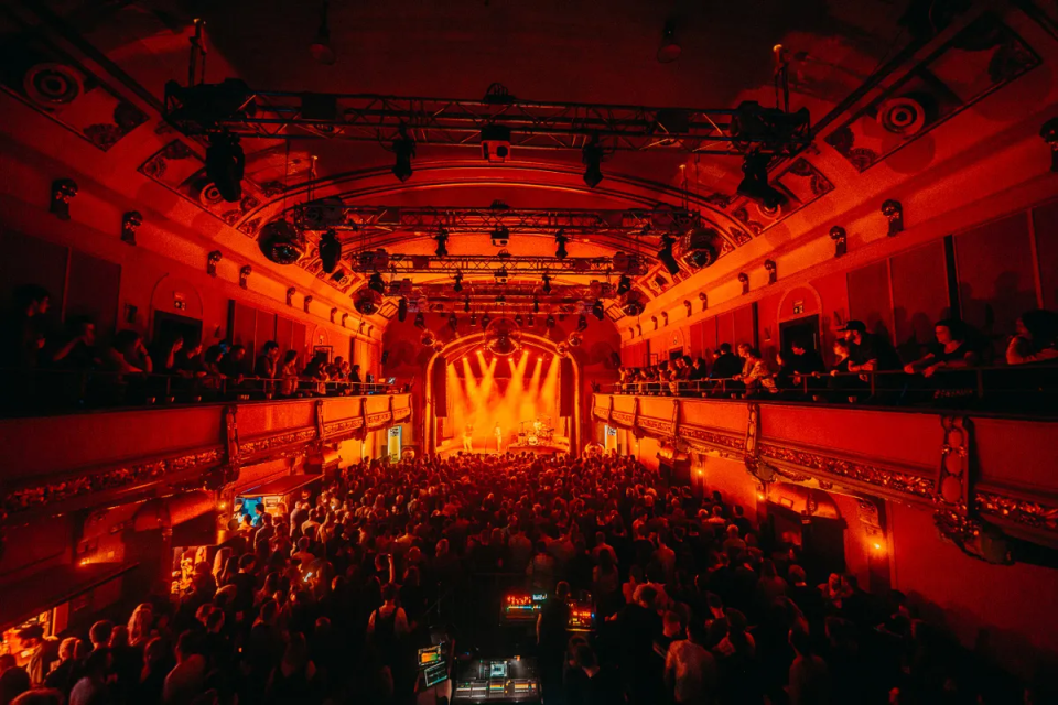 Concertzaal VIERNULVIER 1